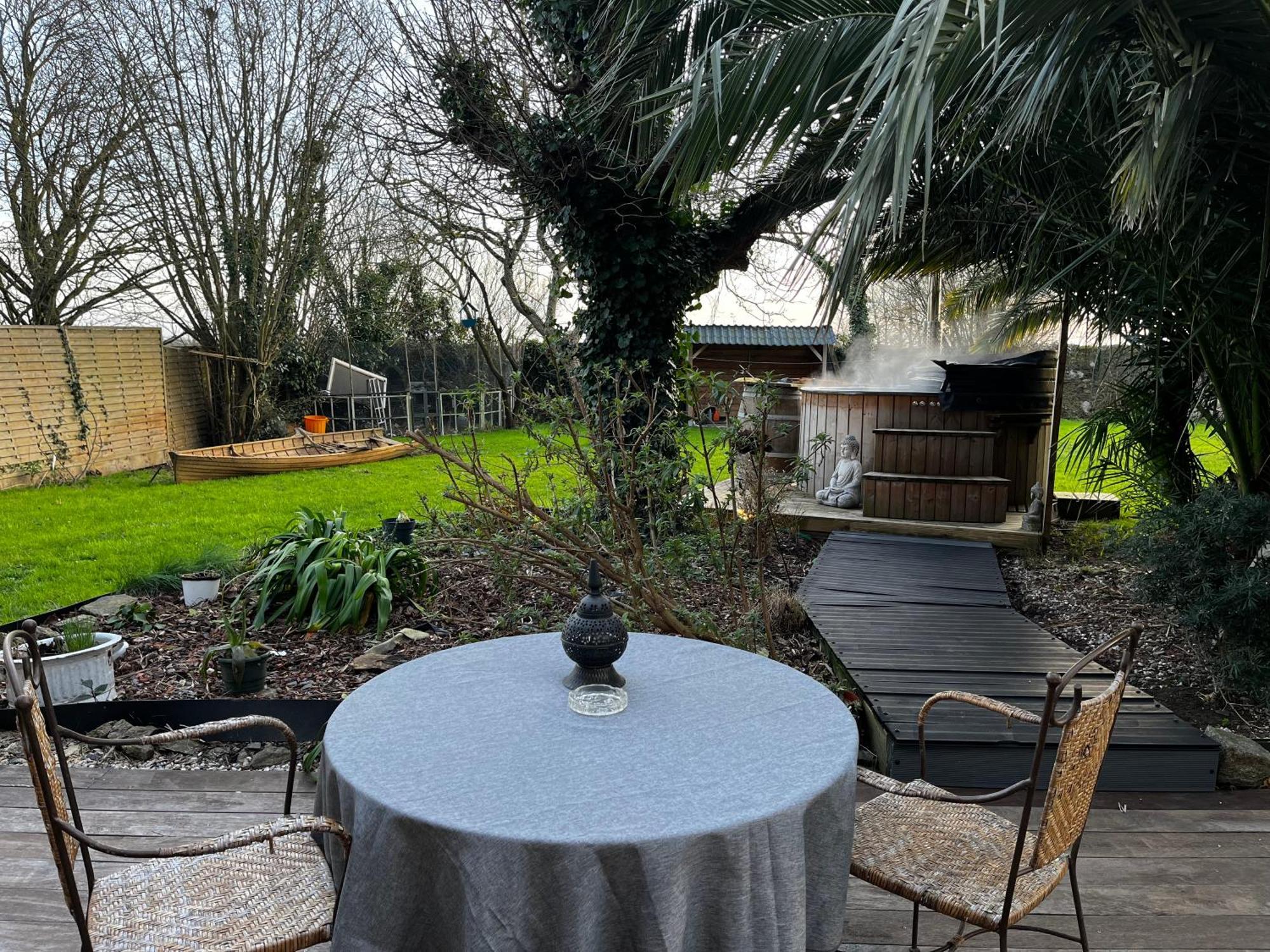 Aux Portes De Saint-malo Et Jacuzzi Apartment *